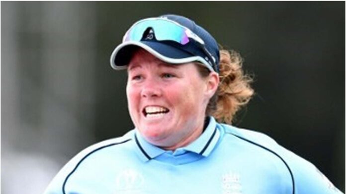Anya Shrubsole retired from international cricket, snatched the World Cup title from India
